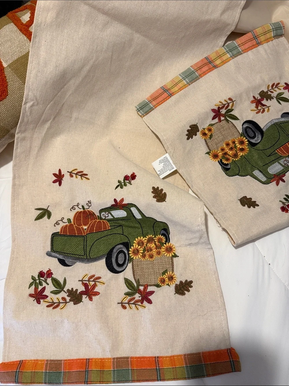 Embroidered Green Truck with Pumpkins & Sunflowers Table Runner